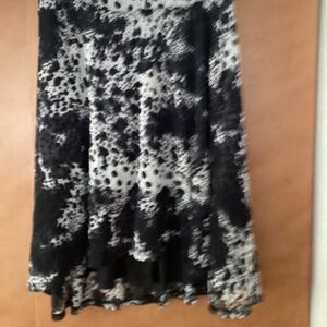 Premise Women Asymmetrical Black and Gray Print Lined A-line Skirt Medium
